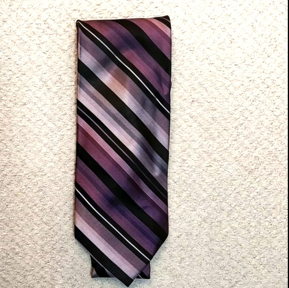 Perry Ellis Striped Skinny 100% Silk Tie Metallic Black Lilac Pastel Deep Purple